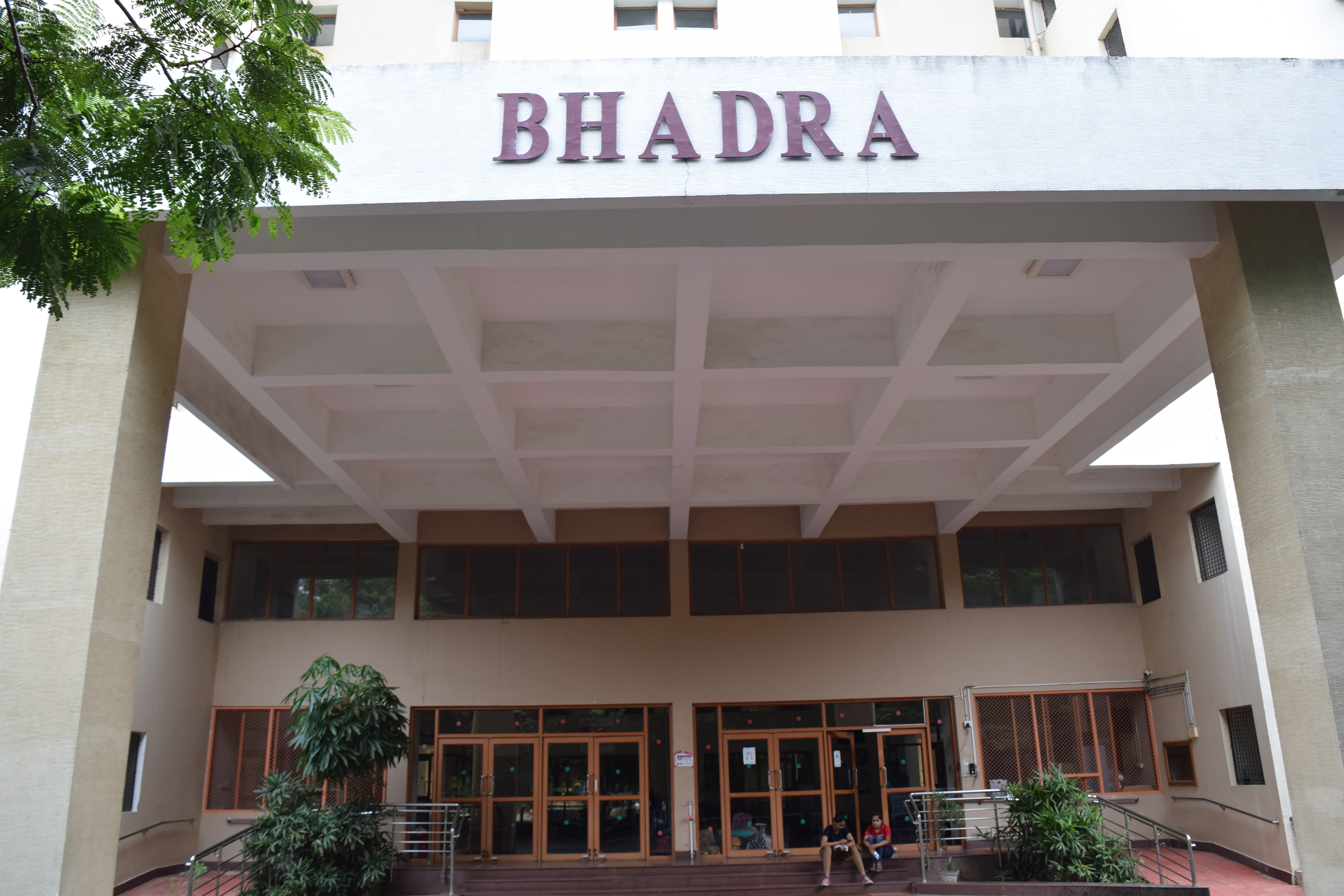 Bhadra Hostel - Keepitflowing